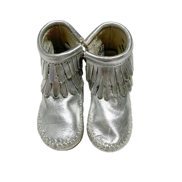 Minnetonka Kids Double Fringe Side Zip Moccasin Boots Metallic Silver - Picture 2 of 6